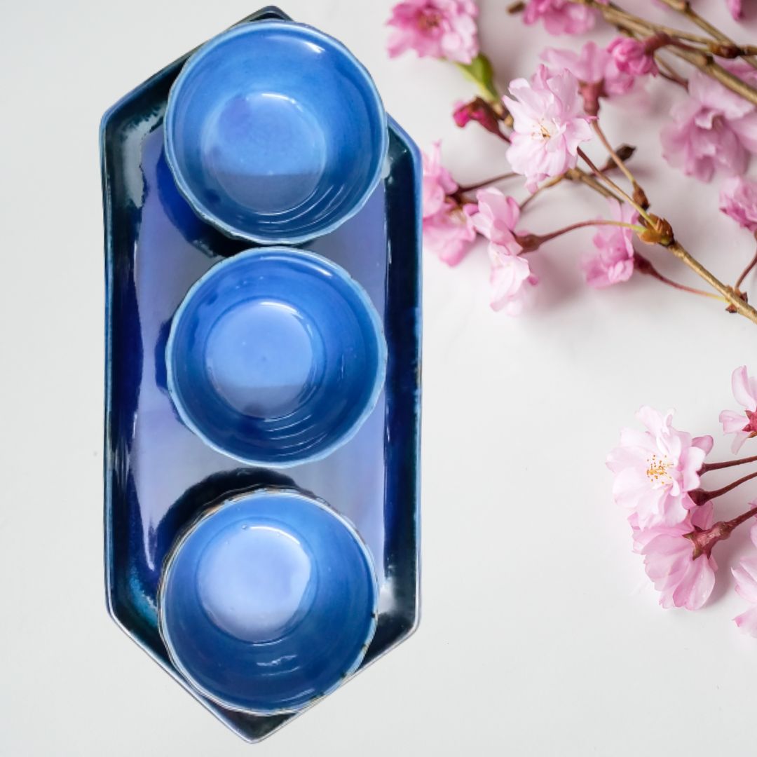 Royal Blue Serveware Set of 3 Ceramic Bowls & 1 Tray