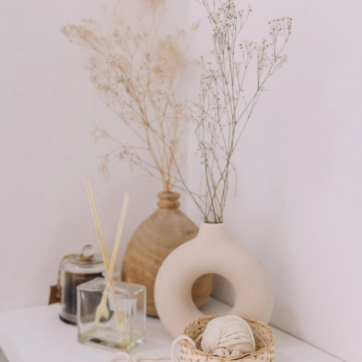 White Donut Shape Vase for Home Décor